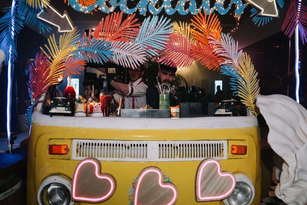 בר מעוצב באירוע חברה