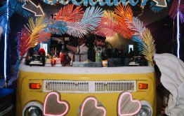 בר מעוצב באירוע חברה