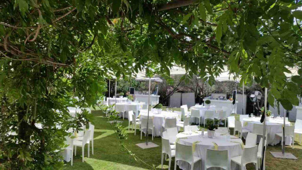 חתונה בקיבוץ שולחנות