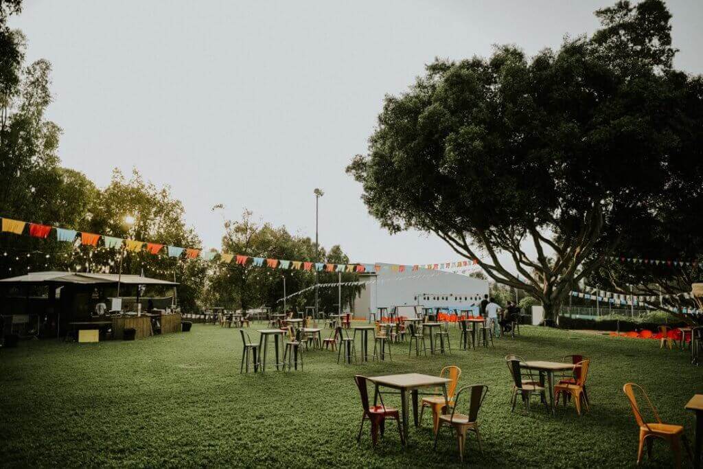 בריכה בשרון Paradise Garden מבט לקייטרינג