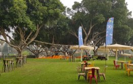 בריכה בשרון Paradise Garden מעל העצים אזורי הושבה