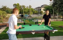 בת מצווה מקורית עם סנוקר