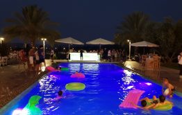 מסיבת בת מצווה מיוחדת בבריכה