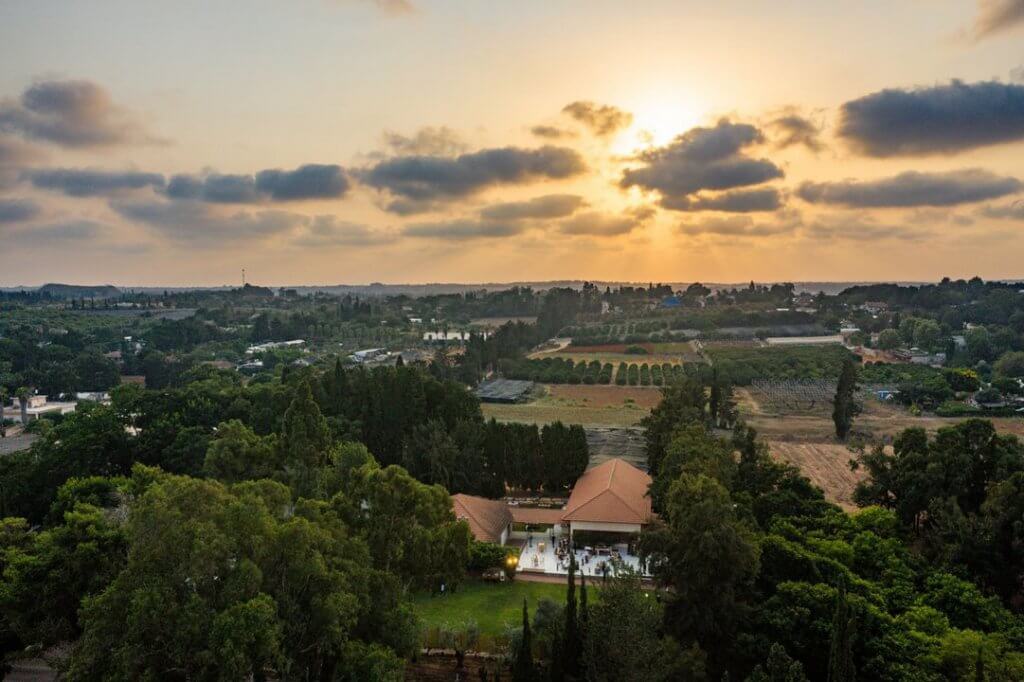 חתונה באחוזה לאירועים