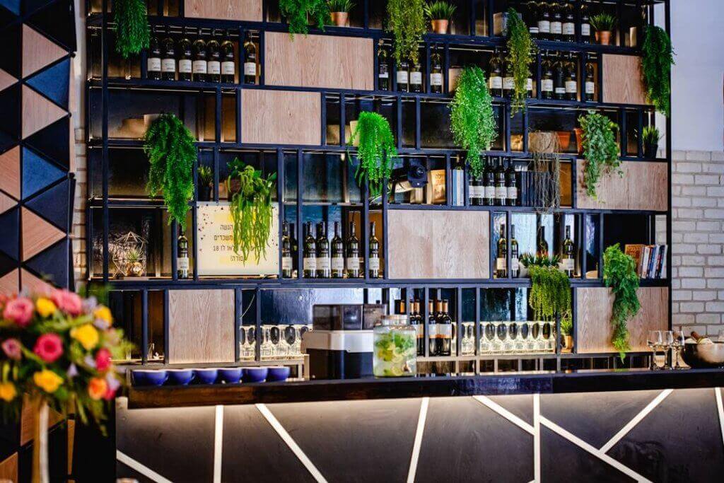 בר בחלל אמורה