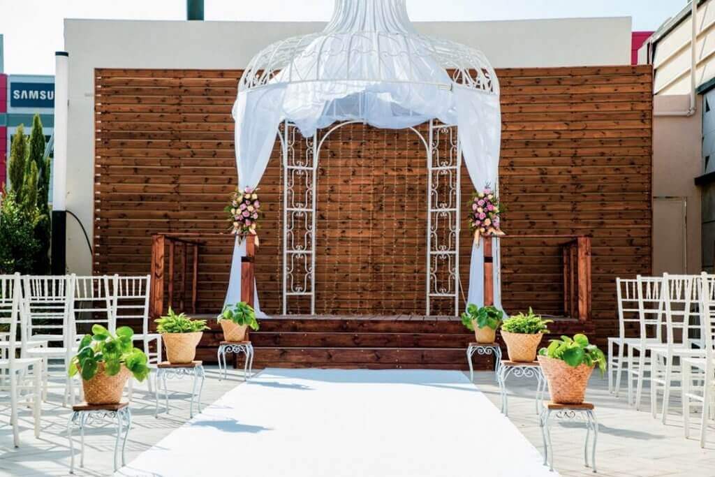 חופת קיץ בגן האורבני אמורה