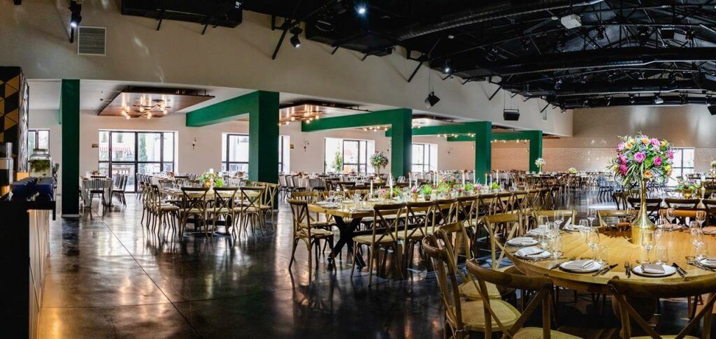 רחבת הריקודים אמורה