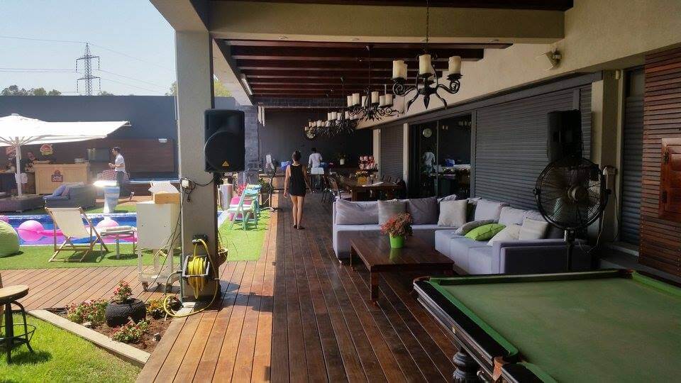 כמות אורחים: