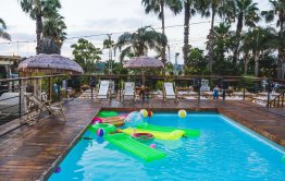 גן אירועים עם בריכה