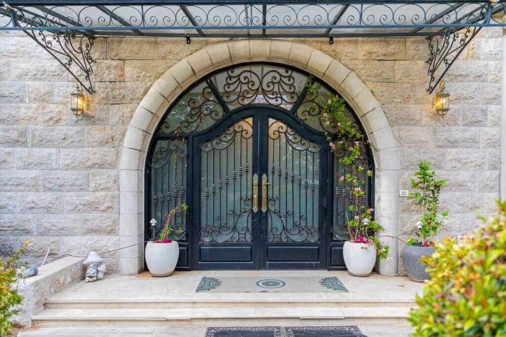 WhatsApp Image 2020-07-01 at 13.58.42 (Copy)