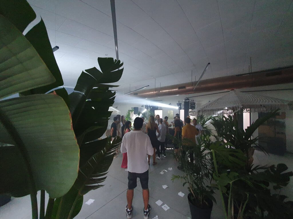 254496096_413043513789990_4218109948629382734_n