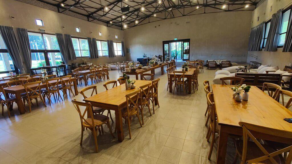 בר מצווה בבית בכפר בשרון