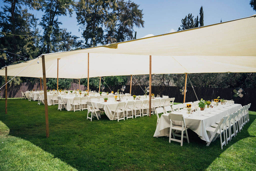 ציוד הושבה לאירוע צהרים