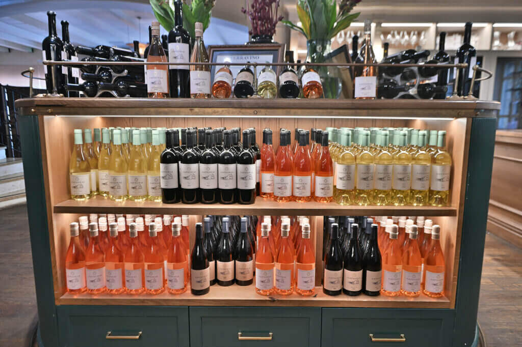 369325706_738677264937573_4665599958236620471_n